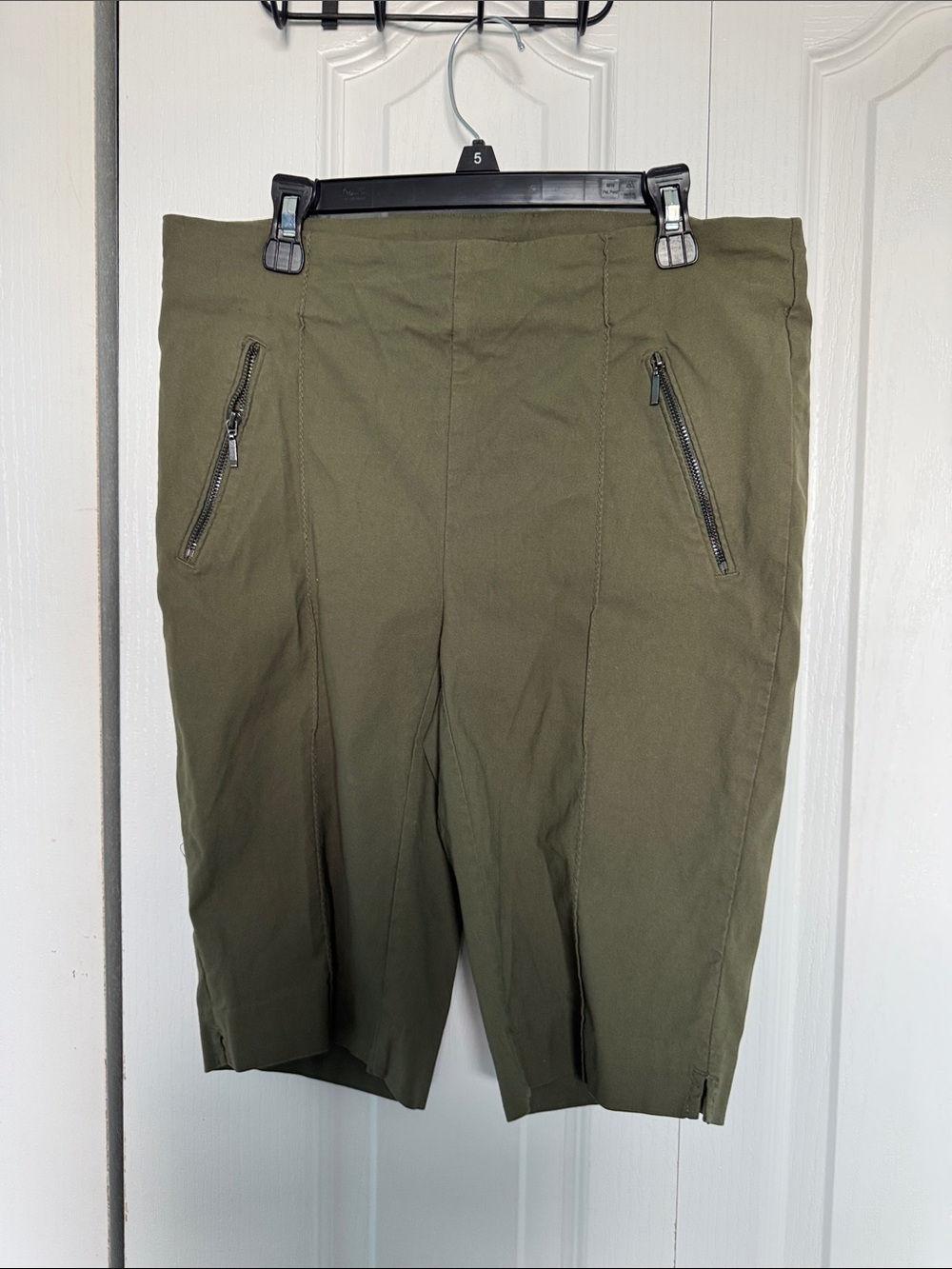 Michel Studio Olive Green Women’s Shorts with Zip Pockets
